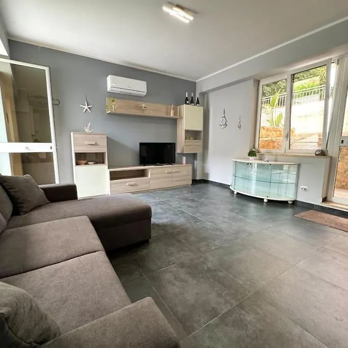 Sicilian Retreat - Mondello Beautiful Apartment Palermo Italy